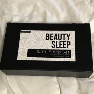Beauty sleep satin pillowcase and eye mask set